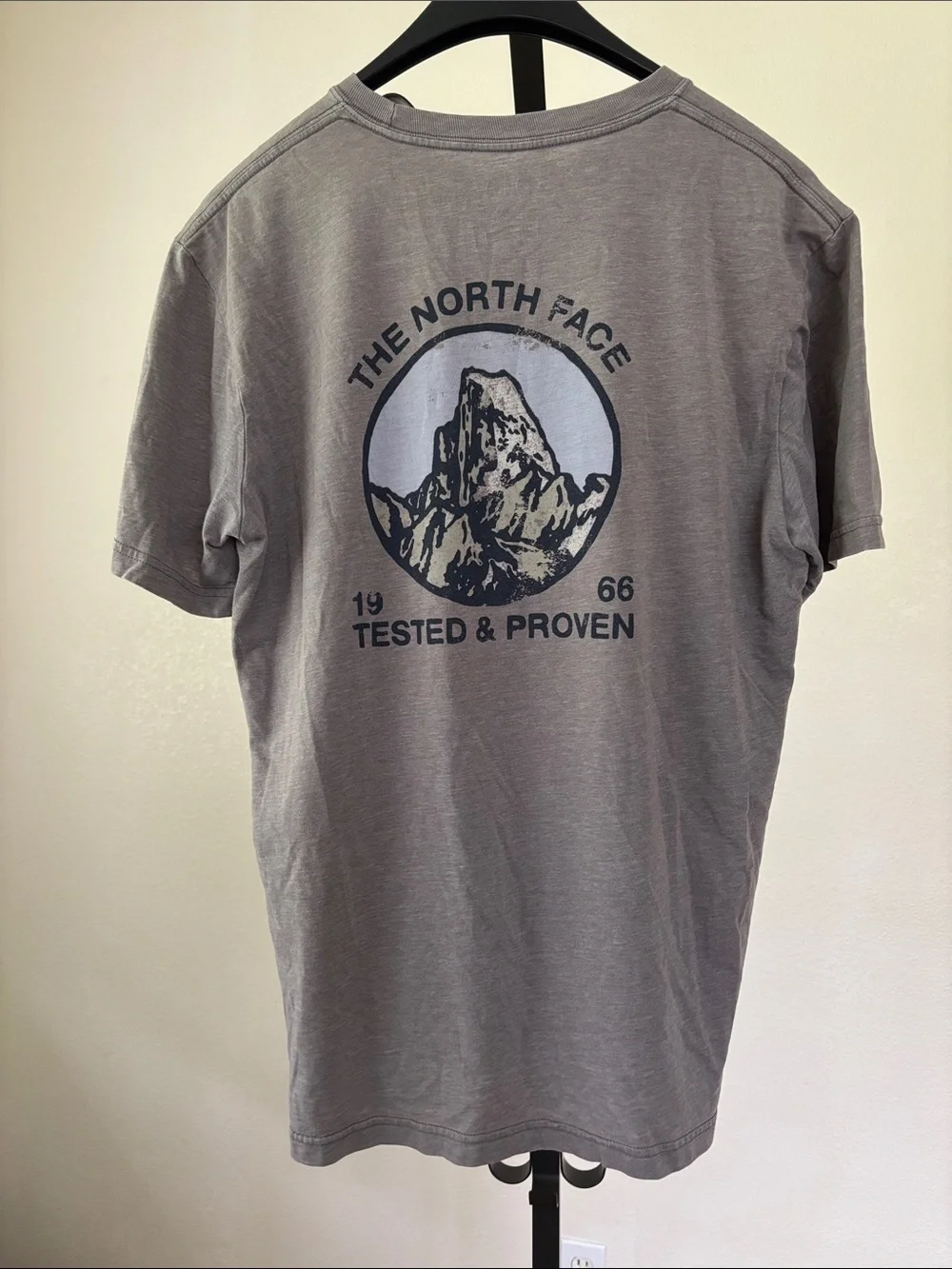 The North Face Men’s Short-Sleeve Graphic Tee - Gray with Navy Print